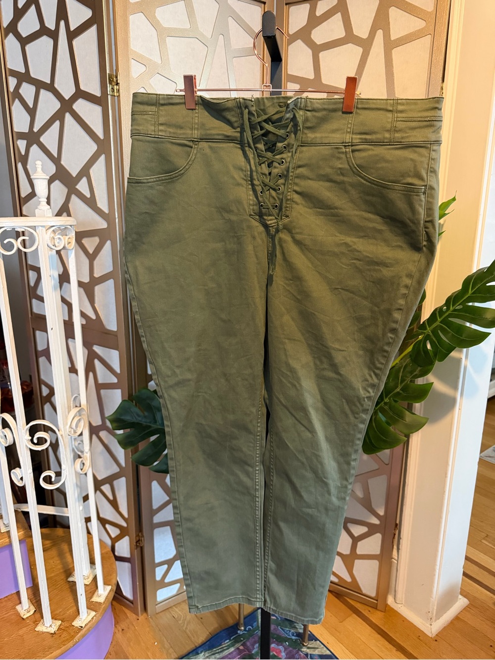 We The Free by Free People Olive Green Lace-Up Pants Size 35